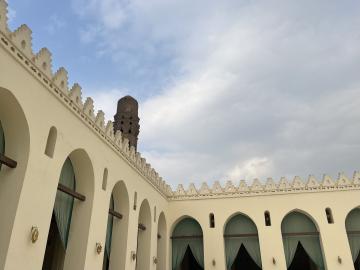 The interior courtyard of al-Hakim Mosque.