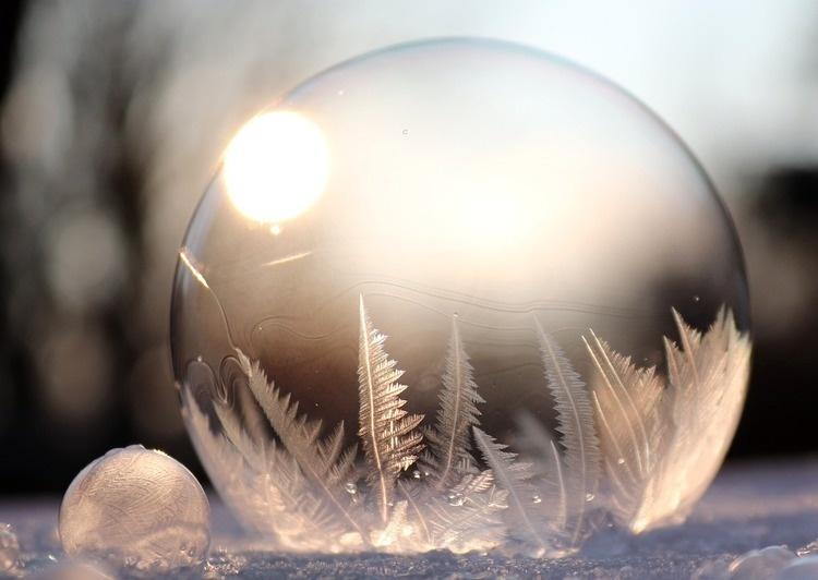 Soap bubble with frost